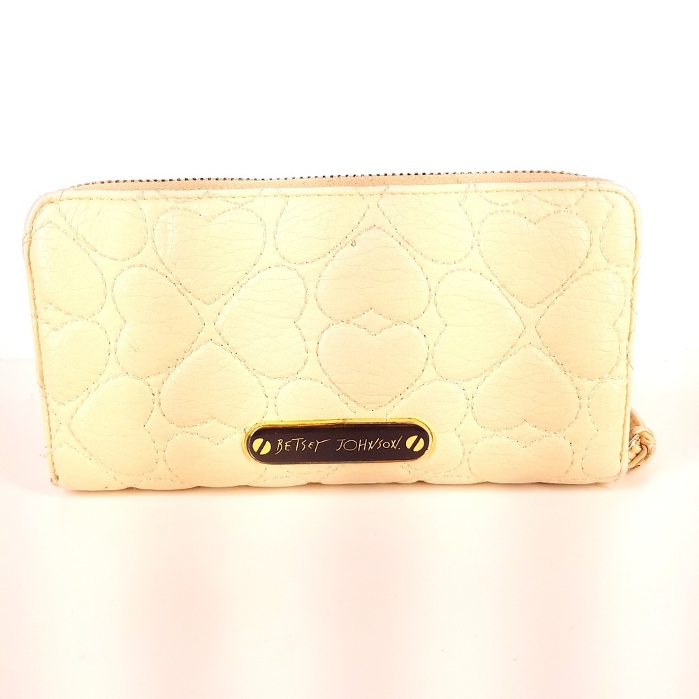 Betsey Johnson | Betseyville Wallet